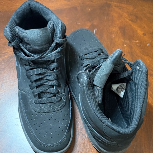 Nike Men's Black High-Top Sneakers - Picture 9 of 9